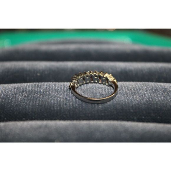 Purple Stone Clear Rhinestones Silver Band Fashion Costume Ring Size 5 - Picture 3 of 7